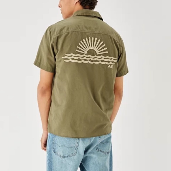 NWT AE Beach Graphic Button-Up Resort Shirt men’s size XXL - Picture 1 of 9